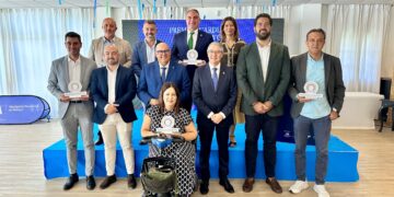 Reconocimiento a los clubes CAB Estepona, AMIVEL, Juventud Torremolinos CF, Ciclista Al-Ándalus y Unicaja en la primera edición de los Premios Cardumen Deportivo