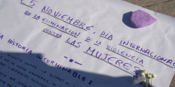 ¿Cómo conmemora la Costa del Sol el 25N?: actos institucionales, marchas y manifiestos