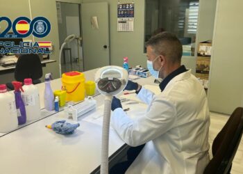 Detenido un hombre como presunto autor del asesinato de un varón en los Jardines de Picasso de Málaga