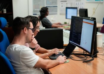 Desarrollan un sistema inteligente que detecta anomalías cardíacas en los electrocardiogramas para anticipar el diagnóstico