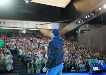 ⁠Moreno renueva liderazgo en el PP andaluz con respaldo casi unánime: un 99,5% de apoyo