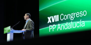 Moreno anima a mantener en Andalucía la estabilidad, “que se ha convertido en un lujo en España y Europa”