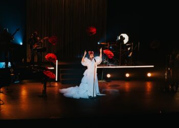 La Línea de la Concepción se prepara para vivir ‘La última folclórica’ de Laura Gallego