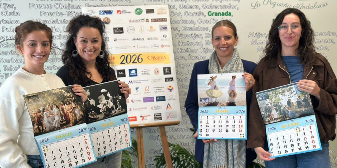 Vecinos de Casares recrean famosos cuadros de la Historia del Arte para un calendario solidario