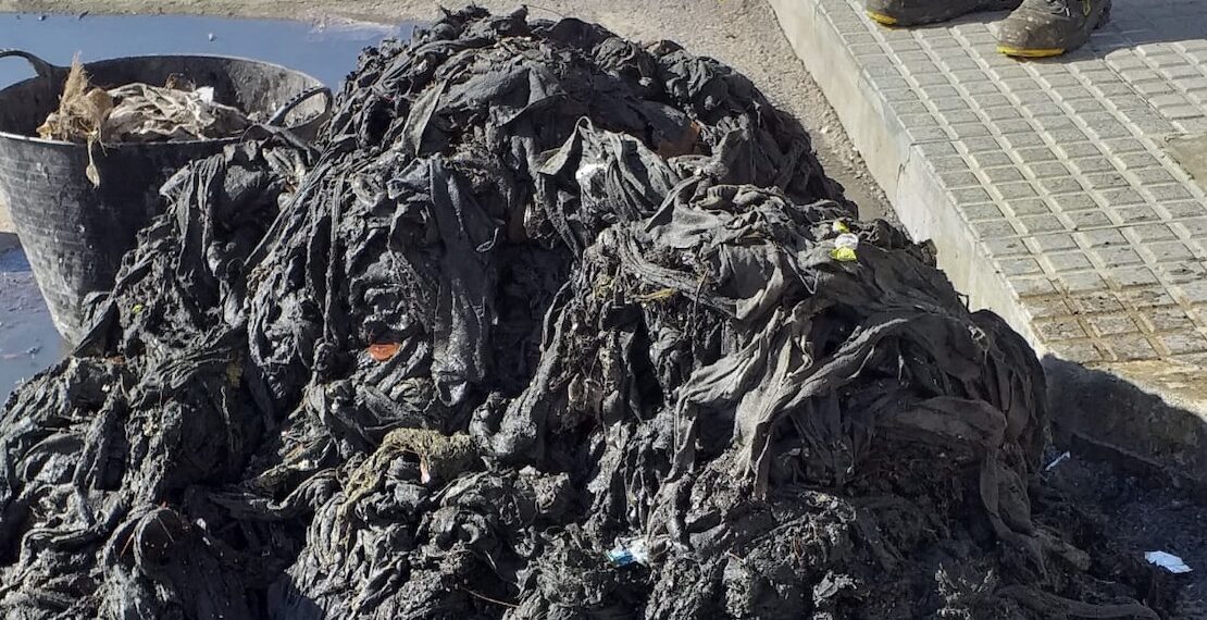 Hidralia recoge media tonelada al día de toallitas en la Costa del Sol