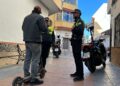 El Ayuntamiento de Fuengirola refuerza la seguridad vial con controles sobre el uso de patinetes y una campaña de concienciación