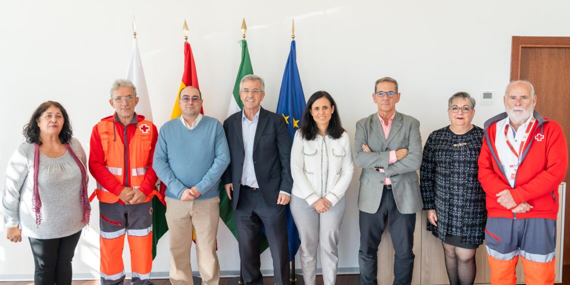 El Ayuntamiento de Estepona cede un nuevo local a Cruz Roja Española