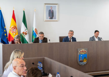 El Pleno del Ayuntamiento aprueba el presupuesto para 2026 en el que mantiene la mayor bajada de impuestos en la historia de Estepona