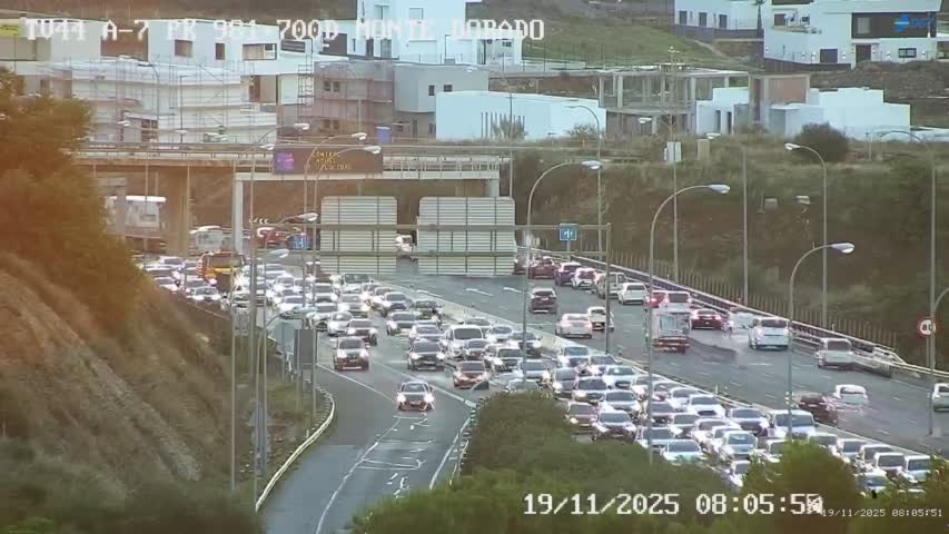 Tres accidentes de tráfico vuelven a atascar la A-7 en Rincón, Ciudad Jardín y Calahonda