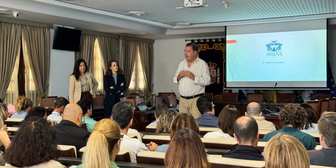 El Ayuntamiento de Mijas refuerza la formación de su personal para optimizar la gestión económica municipal