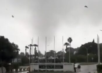 Muere una mujer y más de 30 personas heridas en un tornado en el sur de Portugal