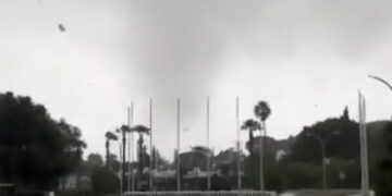 Muere una mujer y más de 30 personas heridas en un tornado en el sur de Portugal