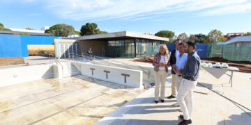 Marbella inicia la segunda fase de la piscina de Las Chapas, que abrirá en abril