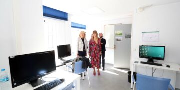 Muñoz subraya el compromiso de Ayuntamiento y Junta con los mayores tras la reforma del Centro de Participación Activa de Divina Pastora