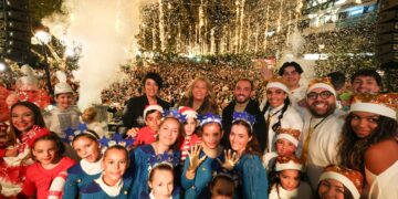 Marbella se vuelca con el encendido de su iluminación navideña en una noche mágica