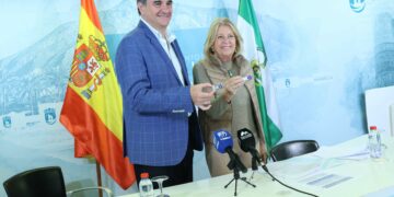 Muñoz subraya que los presupuestos de 2026, que ascenderán a cerca de 449 millones de euros, “son prudentes, rigurosos, sociales y apuestan por las inversiones”