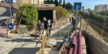 Avanza la remodelación viaria de Torreblanca con la reforma de la calle Hortensia