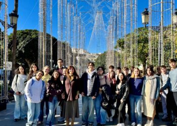 Mijas tendrá tres encendidos distintos del alumbrado de Navidad, que este año estará compuesto por 3,8 millones de luces LED