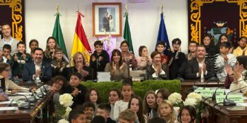 Ana Mata preside un Pleno Infantil en el Ayuntamiento coincidiendo con el Día Mundial de la Infancia