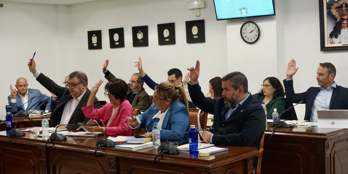 Mijas aprueba ponerle el nombre de la nadadora local Duane da Rocha Marcé a la piscina cubierta de La Cala