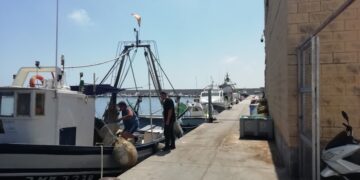 La Junta adjudica la reparación del muelle de suministro de combustible del puerto de Fuengirola