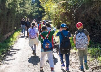 Más de 3.500 alumnos participarán en el ‘Programa de Senderismo Escolar 2025-26’