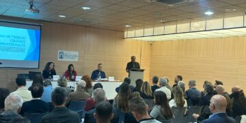 Marbella presenta a los colegios profesionales las nuevas medidas de simplificación administrativa para agilizar las licencias urbanísticas