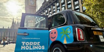 Torremolinos viaja a Londres en taxi