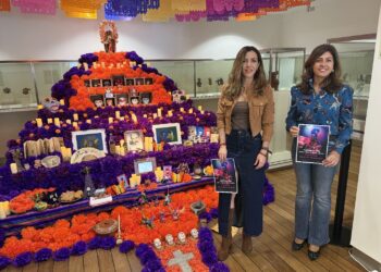 La plaza de las Tres Culturas acogerá el Desfile de Catrinas y Calaveras 2025, una gran fiesta familiar dedicada al Día de Muertos mexicano
