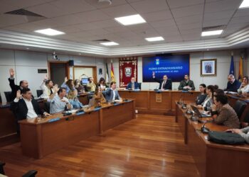 Benalmádena aprueba un suplemento de crédito de 18,7 millones para ampliar la inversión en patrimonio, nuevos aparcamientos y ayudas sociales