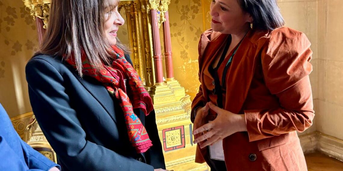 La alcaldesa de Torremolinos participa en la Cumbre de Alcaldes contra el Antisemitismo que se celebra en Paris