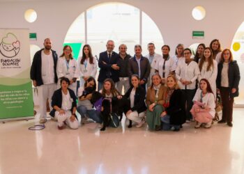 El Regional de Málaga incorpora terapia asistida con perros para pacientes con TCA