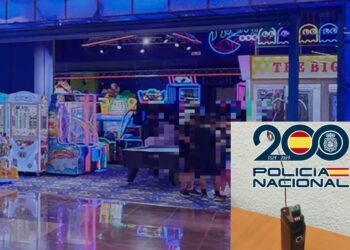 Detenida en Málaga una pareja por trucar máquinas recreativas en grandes áreas comerciales