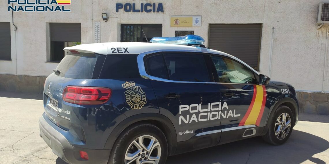 La Policía Nacional detiene al empleado de un salón de juegos en Ronda por estafa
