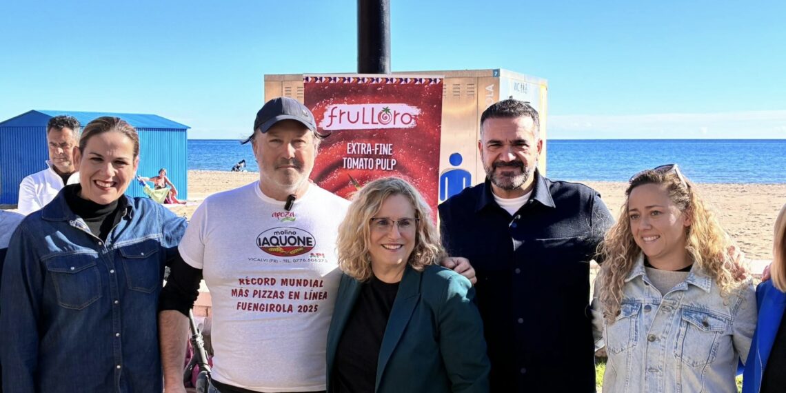 ¡Manos a la obra! Fuengirola intenta batir récords con 2.100 pizzas en línea desde el Paseo Marítimo