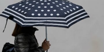 Benalmádena cierra parques e instalaciones municipales por el aviso naranja por lluvias