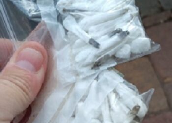 Detenido en Málaga a una mujer al frente de un punto de venta de droga itinerante