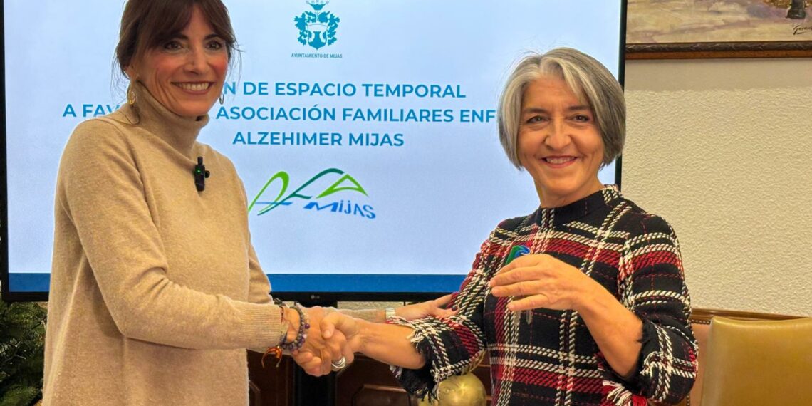 Mijas cede el antiguo cuartel de la Guardia Civil a la Asociación de Familiares de Enfermos de Alzhéimer