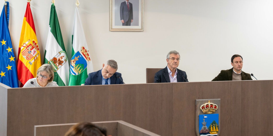 Estepona cierra un año marcado por la liquidación de la deuda heredada y la bajada histórica de impuestos