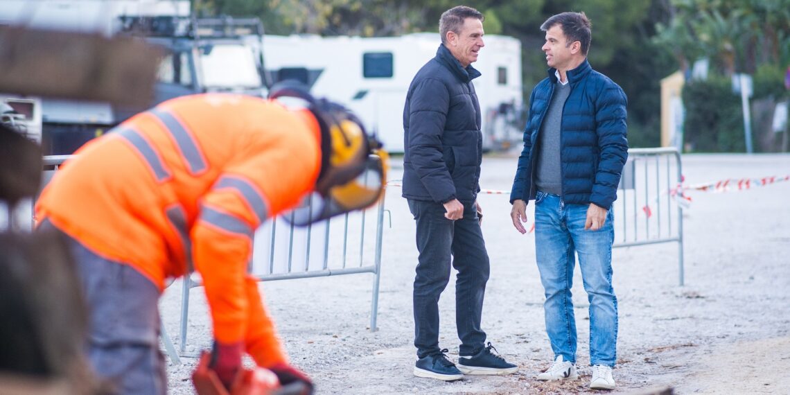 Mejorada la seguridad y accesibilidad de la Senda Litoral en las Dunas de Artola con la sustitución y reparación de 1.250 metros cuadrados de pasarelas y de barandillas