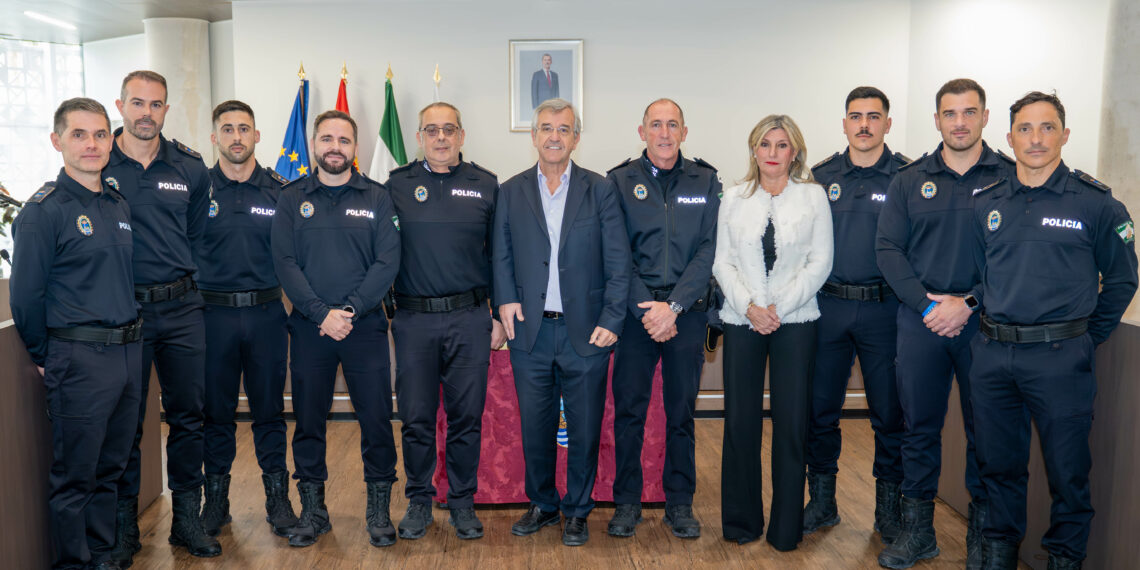 Estepona incorpora a 7 nuevos agentes de la Policía Local y supera las 60 plazas cubiertas con ofertas públicas de empleo desde 2011