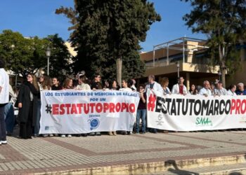 La huelga obliga a cancelar 58.000 consultas en Andalucía: «El Gobierno ha abandonado a los profesionales sanitarios»