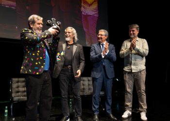Alexey Pajitnov, el creador del mítico Tetris, recibe el primer premio OXO Legends que entrega el Museo del Videojuego de Málaga