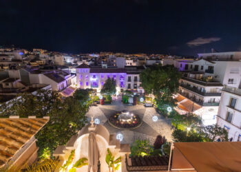 García Urbano destaca los atractivos de Estepona para visitar la ciudad durante las fiestas navideñas