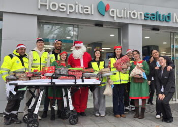 Papá Noel visita el Hospital Quirónsalud Marbella para llevar ilusión a los más pequeños