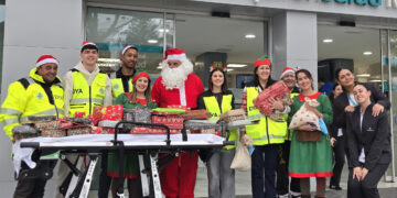 Papá Noel visita el Hospital Quirónsalud Marbella para llevar ilusión a los más pequeños
