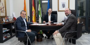 El Ayuntamiento impulsa un Plan Estratégico de Comercio para cuatro años junto al Centro Comercial Abierto de Benalmádena