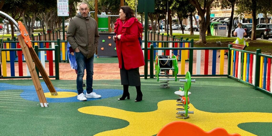 Torremolinos remodela el parque infantil de la avenida Marifé de Triana
