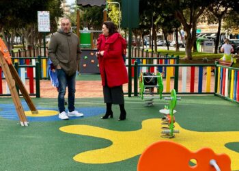 Torremolinos remodela el parque infantil de la avenida Marifé de Triana