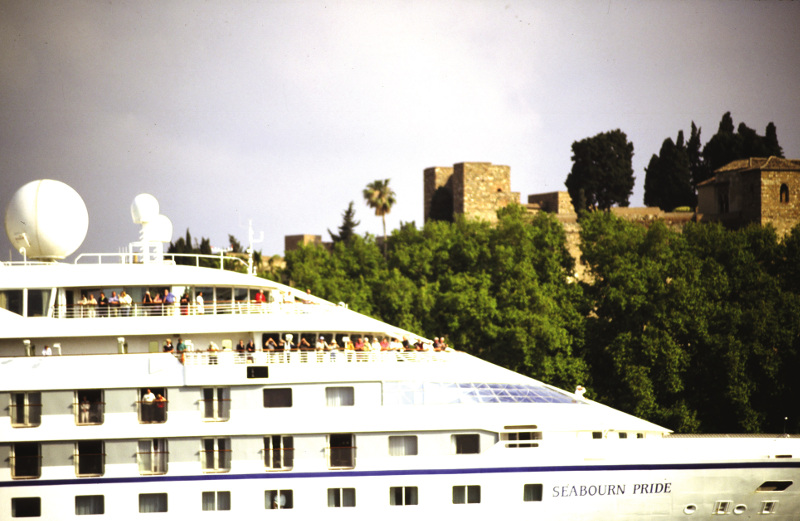 La Costa del Sol promociona el segmento de cruceros en el International Cruise Summit 2025